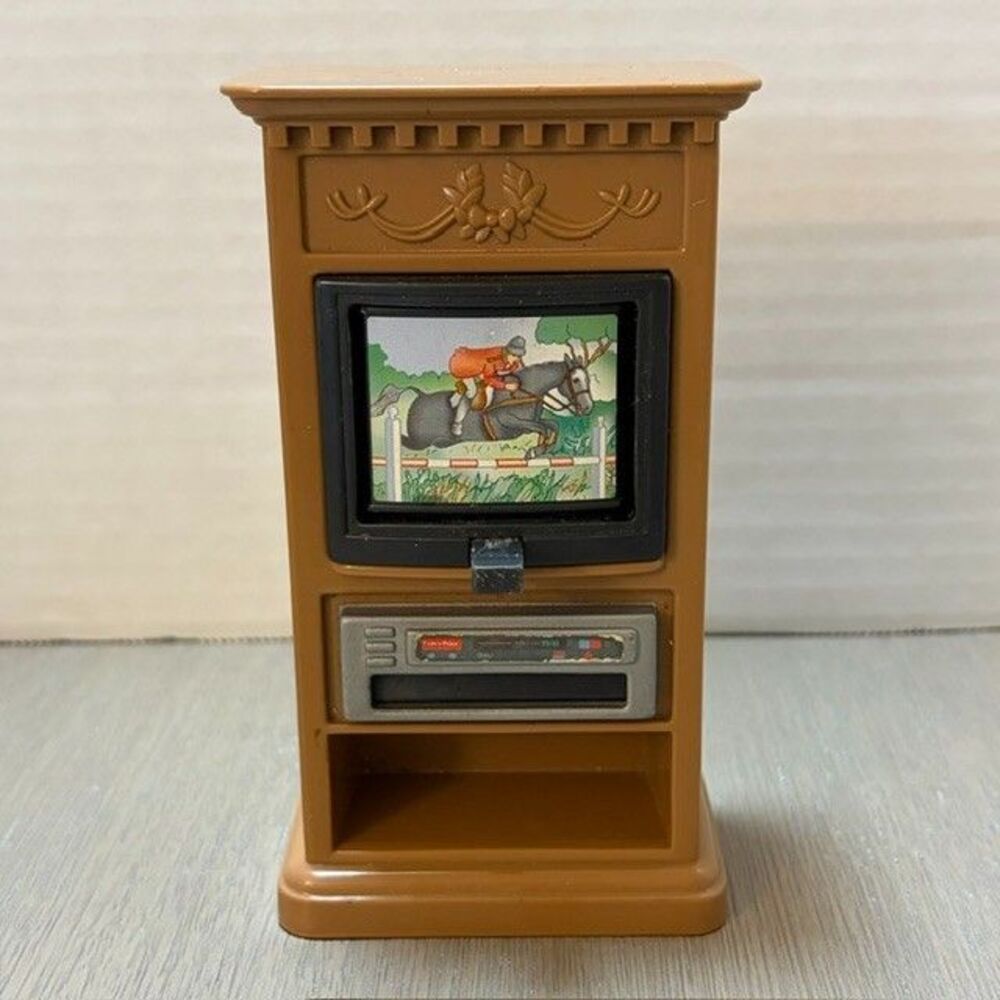 Fisher Price Loving Family 1999 TV VCR Tape Player Entertainment Center